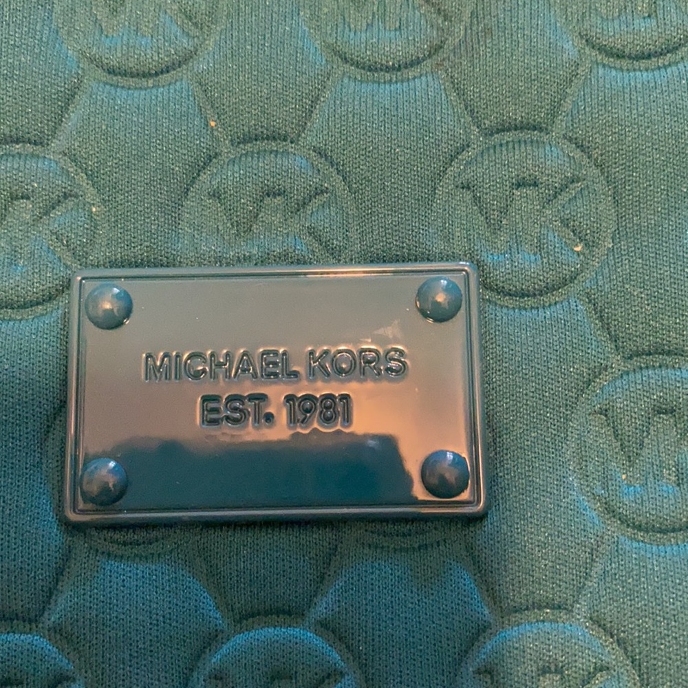 •Michael Kors Tablet Case• - Picture 6 of 6